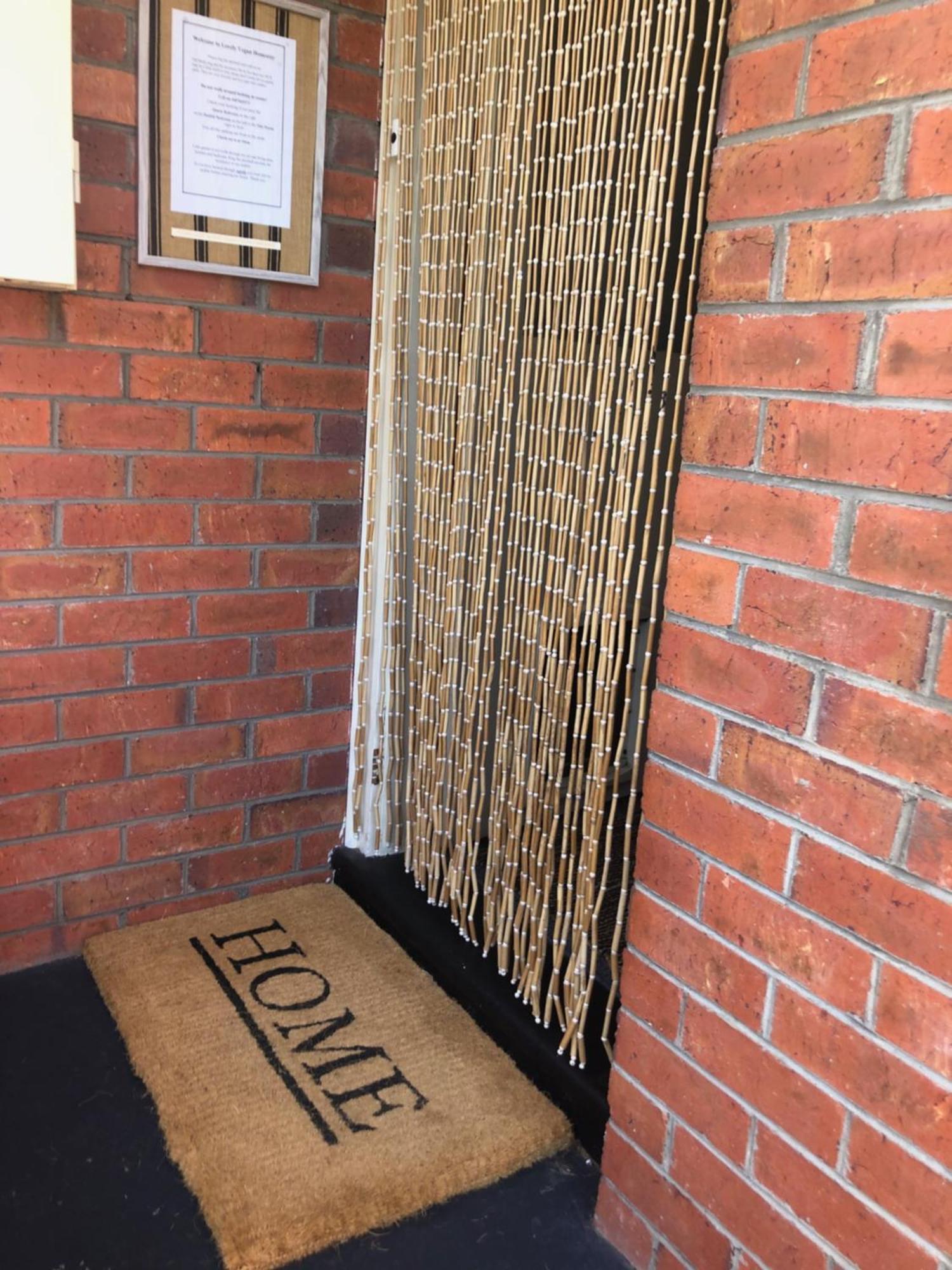 Lovely Budget Vegan Homestay Launceston Exterior foto